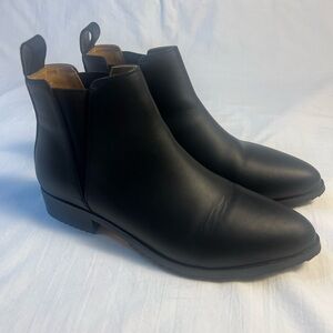 Nisolo Eva Everyday Black Leather Chelsea Boot Size 8.5 Water Resident NWOB